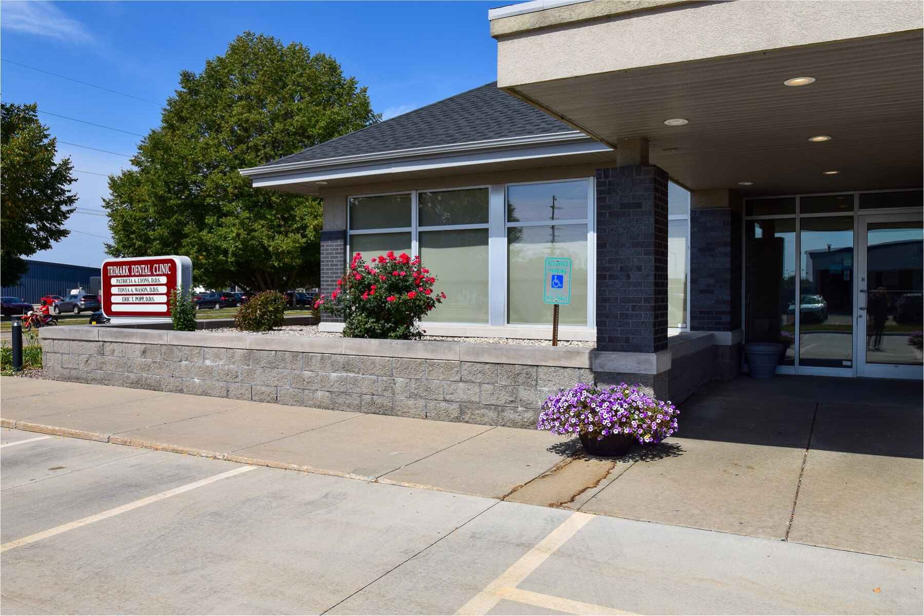 Front View of TriMark Dental Clinic, Janesville